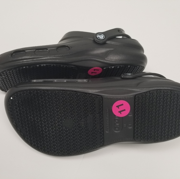 Crocs Bistro Black Clog - Picture 7 of 7